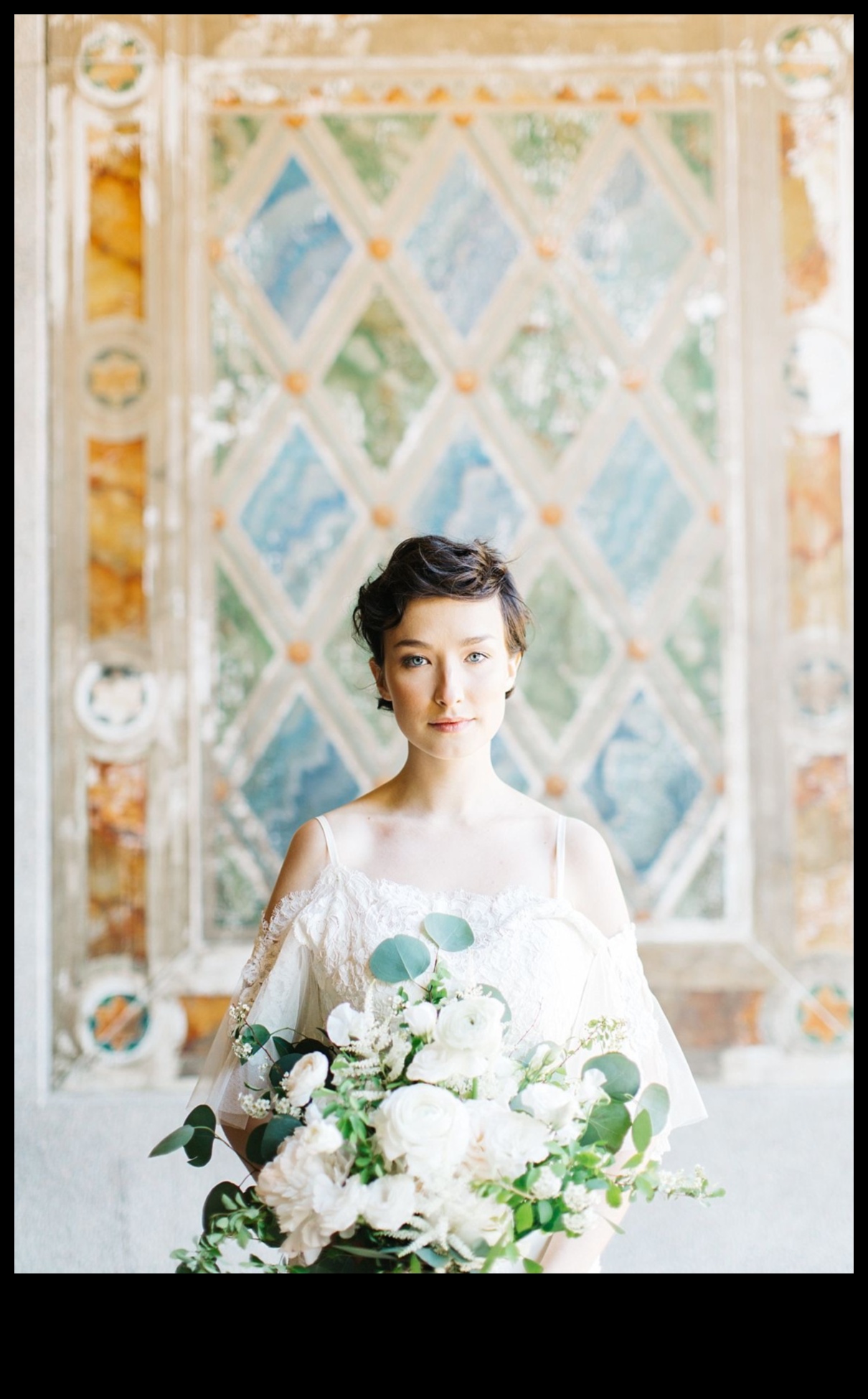 Nevecams skaistums: mūžīga vintage līgavu mode