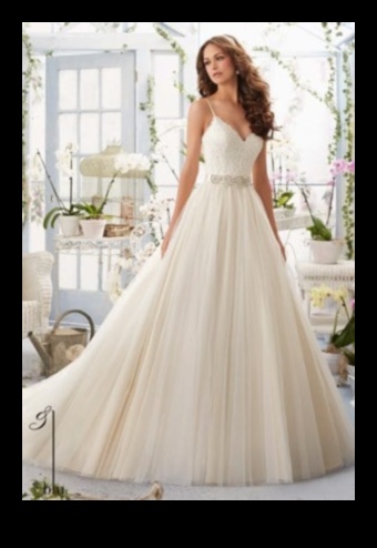 Nevecams skaistums: mūžīga vintage līgavu mode