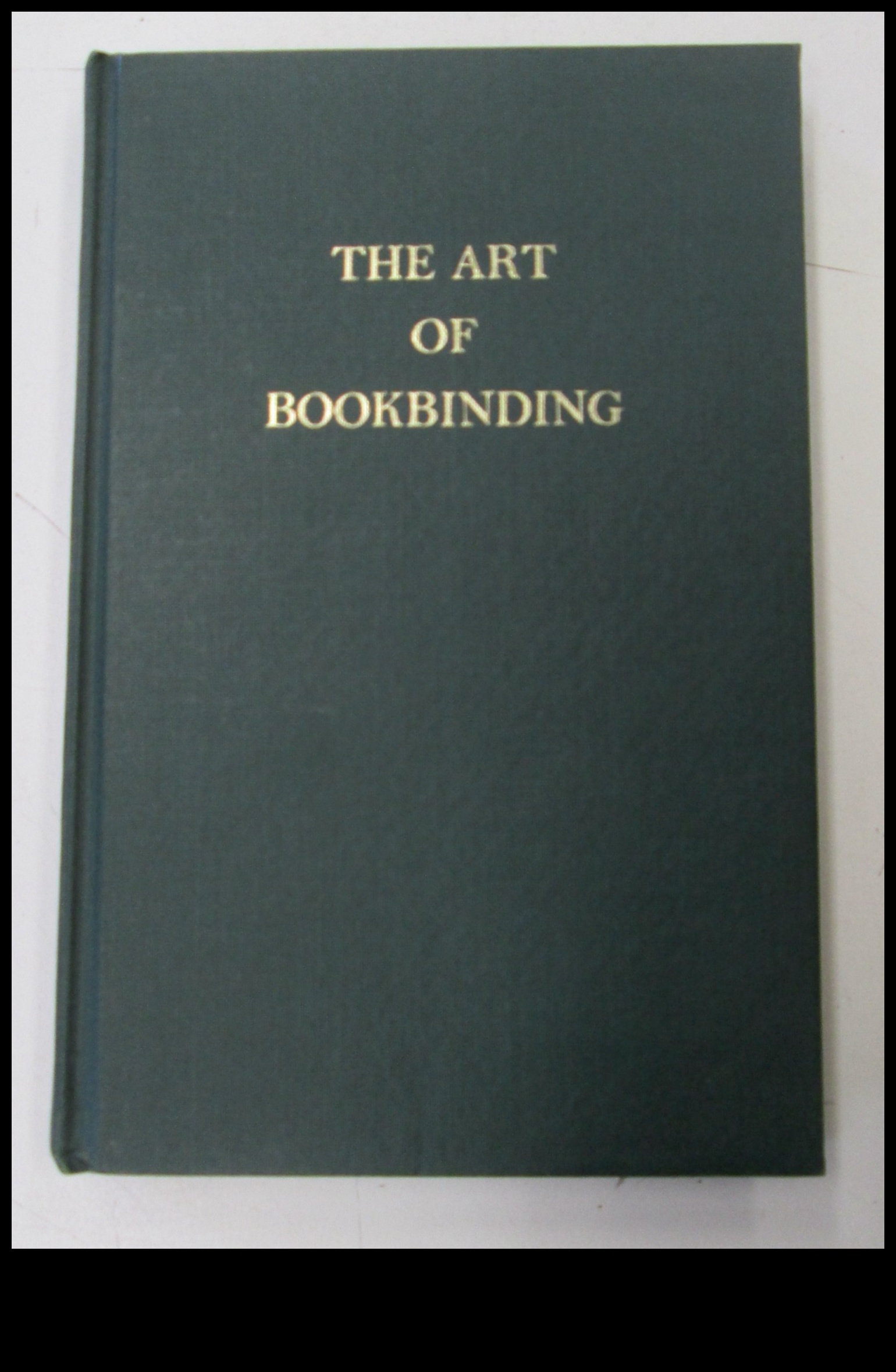 Grāmatu iesiešanas veidošanas paņēmieni: ar rokām darinātu grāmatu iesiešana