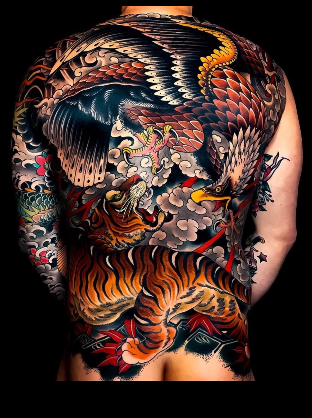 Drosmīgi otas triepieni: meistarīga meistarība ar aizmugurējo tinti