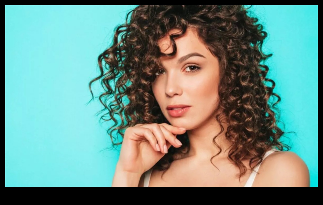 Glamour bez piepūles: uzlabojiet ikdienu ar elegantām viļņainām frizūrām